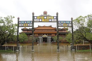 Historic Hue Monuments Submerged in Floodwaters: Climate Challenges - image 7