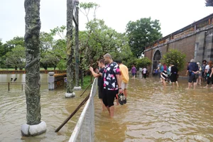 Historic Hue Monuments Submerged in Floodwaters: Climate Challenges - image 2
