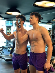 Vietnam National Football Team Stars Show Off Incredible Athletic Physiques - image 1