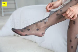IESS Sixiangjia 259 Jun Jun Floral Grey Silk Collection - image 85