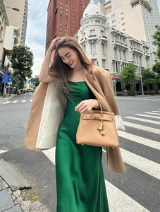 Manh Truong Celebrates 15 Years of Marriage While Minh Hang Flaunts Stunning Figure - image 2