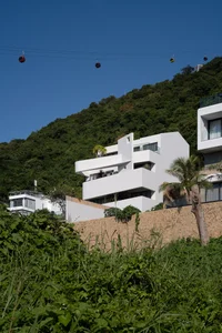 Nautical Luxury: A Stunning Beach Villa Designed Like a Ship’s Deck - image 9