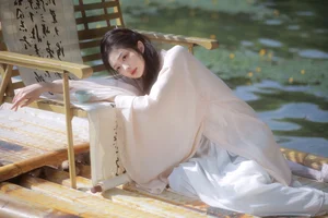 YiTuYu Art Language Vol.6754: Featuring the Radiant Xiao Dai Tong Xue - image 1
