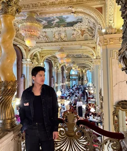 Lan Khuê’s Sophisticated Event Fashion: A Masterclass in Modern Luxury and Celebrity Style - image 2