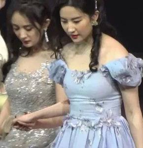 Liu Yifei's Controversial Swimsuit Photos: A Closer Look - image 0