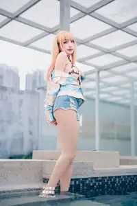 Coser Momo: Marin Kitagawa Swimsuit Ver. – Radiant Charm by the Pool - image 0