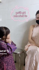 Singer Dong Nhi’s Daughter Winnie Wins Hearts with Sweet Behavior During Prenatal Check-up - image 0