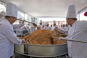 8 of the Weirdest Guinness World Records That Will Never Be Broken - image 1