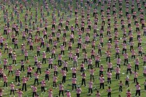 8 of the Weirdest Guinness World Records That Will Never Be Broken - image 0