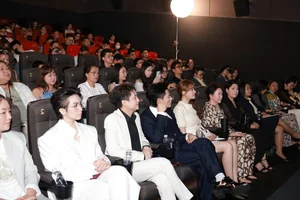 Hari Won and Vo Tan Phat Join Forces for the Exciting Premiere of Super 10 Kids Season 5 - image 1