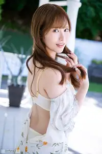 Ono Rikka Graphis Gals Vol.4 Discover Her Radiant Smile And Captivating Natural Beauty - image 9