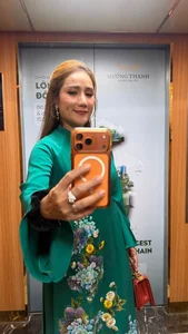 Vietnamese Star Updates: Thuy Tien's Health Crisis and Pham Huong in the US - image 48