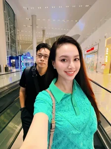Vietnamese Star Updates: Thuy Tien's Health Crisis and Pham Huong in the US - image 53