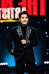 Vietnamese Star Updates: Thuy Tien's Health Crisis and Pham Huong in the US - image 11