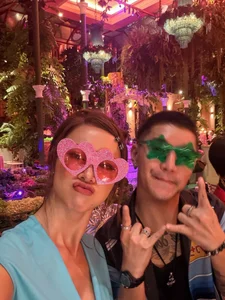 Vietnamese Star Updates: Thuy Tien's Health Crisis and Pham Huong in the US - image 10