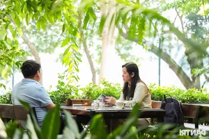 Fine Dining in Hanoi: Serving Shrimp Paste to World Leaders - image 7