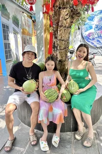 Phuong Trinh Jolie Postpartum Beauty Journey and Fitness Transformation - image 1