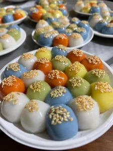 Modern Twist on Tet Han Thuc: Creative Glutinous Rice Balls - image 7