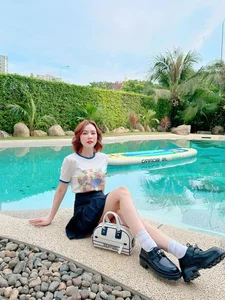 Vietnamese Celebrity Sam: Balancing a Luxury Lifestyle and the Joy of Motherhood with Her Two Adorable Children - image 2