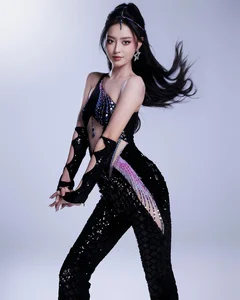 Vietnamese Beauty Queen Bui Khanh Linh Showcases Stunning Bikini Style - image 4