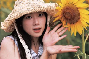 YiTuYu Art Language Vol.7497 Featuring To Xiao Bei - Elegant Portraiture - image 18
