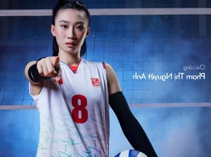 Volleyball Star Pham Nguyet Anh Stuns in New Year Photoshoot - image 5