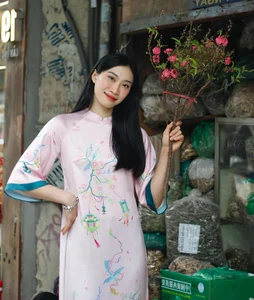 Volleyball Star Pham Nguyet Anh Stuns in New Year Photoshoot - image 3