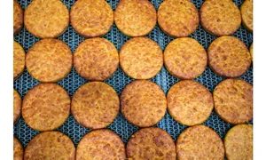 Bakery Revives 5,000-Year-Old Ancient Egyptian Bread Recipe to Instant Success - image 7