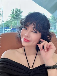 Thu Quynh and Thanh Huong: The Surprising Similarities and Close Bond Between Two Screen Queens - image 1