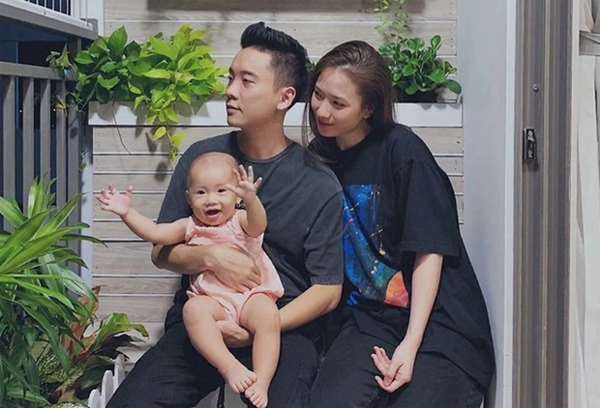 JustaTee’s Wife Tram Anh Stuns with Natural Beauty After 10 Years