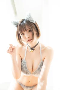Enako BEST V Comprehensive Photobook - Japan's Number One Cosplayer - image 17