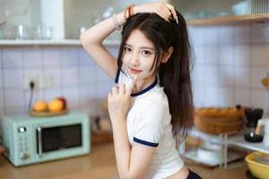YiTuYu Art Language Vol.10542: A 50-Picture Artistic Showcase Featuring Model Oyee - image 40