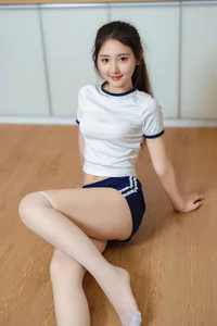 YiTuYu Art Language Vol.10542: A 50-Picture Artistic Showcase Featuring Model Oyee - image 27