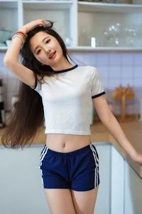 YiTuYu Art Language Vol.10542: A 50-Picture Artistic Showcase Featuring Model Oyee - image 26