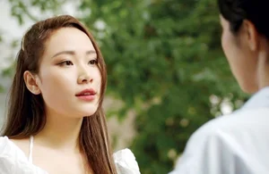 Rising Actress from Hai Duong Steals the Spotlight on Prime-Time Television - image 13