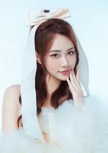 Rising Actress from Hai Duong Steals the Spotlight on Prime-Time Television - image 1