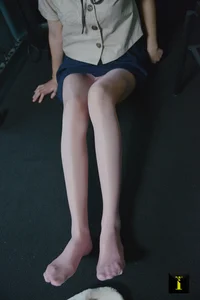 IESS Puhui 157: Ruoqi Showcases the Delicate Pink Thin Silk Collection - image 6