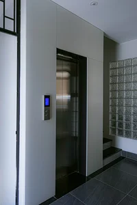 Minimalist Single Living: A Cozy Apartment Filled with Light - image 17