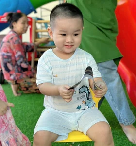 Dam Vinh Hung’s Daughter Gains Attention: Remarkable Growth and Parenting Insights of the Vietnamese Star - image 0