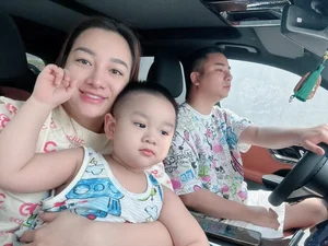 Dam Vinh Hung’s Daughter Gains Attention: Remarkable Growth and Parenting Insights of the Vietnamese Star - image 1