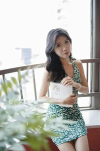 YiTuYu Art Language Vol.9591 Juan Juan 33P Photo Gallery - image 0