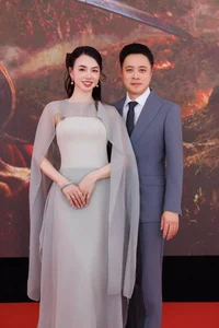 Vietnamese Celebrity News: Hoai Linh's Brother Robbed in Europe and Dong Anh Quynh's New Romance - image 20