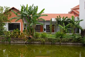 Timeless Elegance: Discover the Charm of Modern Level-4 Houses with Sloped Roofs - image 8