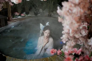 Vi Ge Vivian Featured in YiTuYu Art Language Vol.4768 - Elegant Visual Art Gallery - image 4