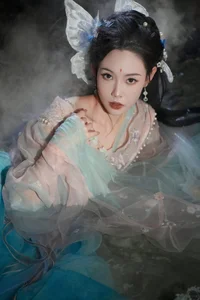 Vi Ge Vivian Featured in YiTuYu Art Language Vol.4768 - Elegant Visual Art Gallery - image 33
