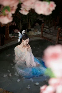 Vi Ge Vivian Featured in YiTuYu Art Language Vol.4768 - Elegant Visual Art Gallery - image 1