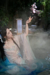 Vi Ge Vivian Featured in YiTuYu Art Language Vol.4768 - Elegant Visual Art Gallery - image 2