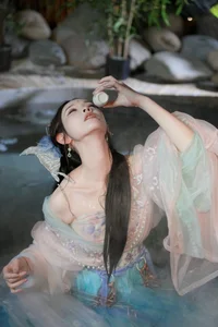 Vi Ge Vivian Featured in YiTuYu Art Language Vol.4768 - Elegant Visual Art Gallery - image 11