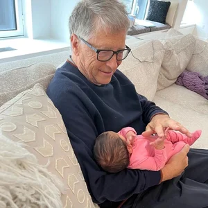 Bill Gates and Melinda French Gates Share Heartwarming First Photos with New Granddaughter - image 2