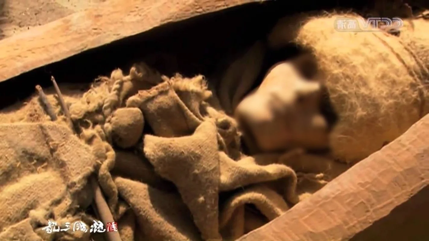 The Mystery of the Smiling Xinjiang Mummy: Princess of Xiaohe